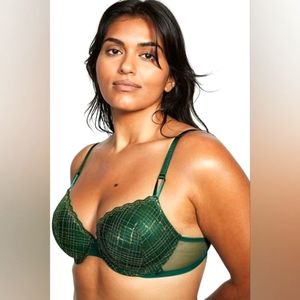 Victoria's Secret Sexy Tee Lace Push Up Bra- Green & Gold
